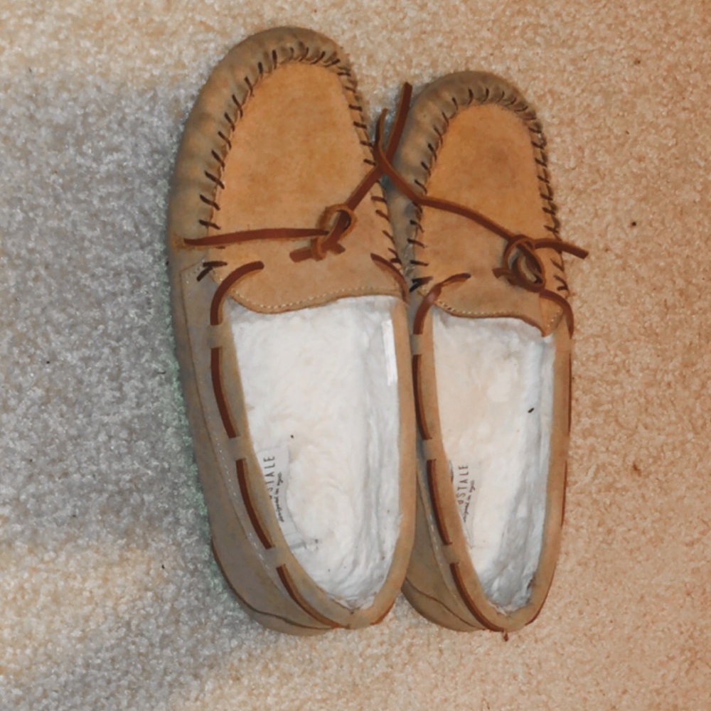 fuzzy brown moccasins